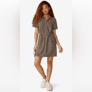 Beyond Yoga City Chic Short Sleeve Zip-Up Dress